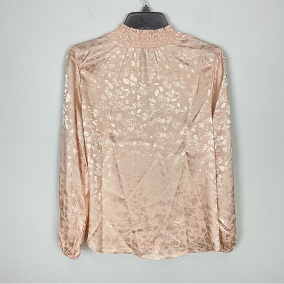 Chenault Smocked Tie Neck Jacquard Top L NWT - Picture 4 of 8